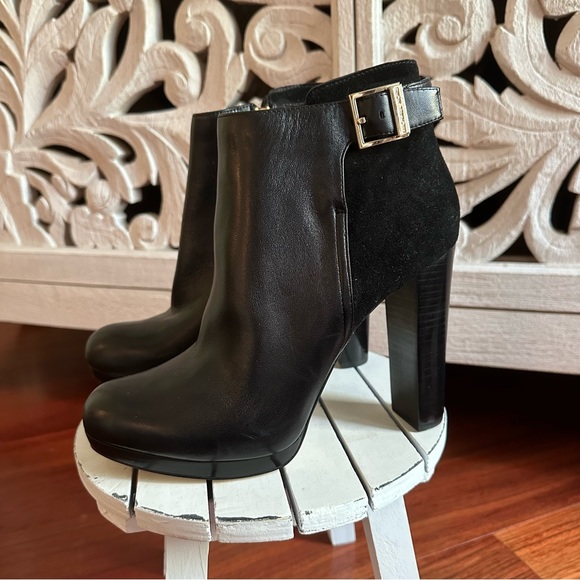 Michael Kors Black leather and suede booties - Picture 1 of 3